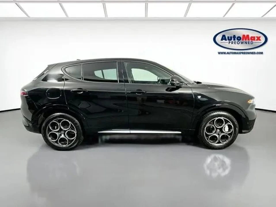 2024 Alfa Romeo Tonale - Image 10 of 20
