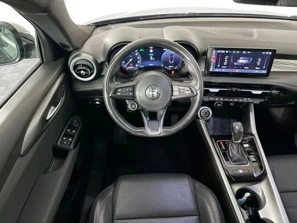 2024 Alfa Romeo Tonale - Image 11 of 20