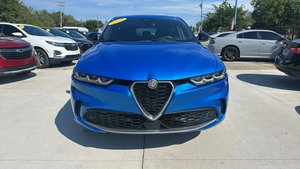 2024 Alfa Romeo Tonale - Image 2 of 19