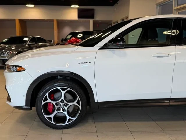 2024 Alfa Romeo Tonale - Image 8 of 18
