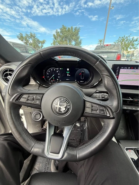2024 Alfa Romeo Tonale - Image 12 of 18
