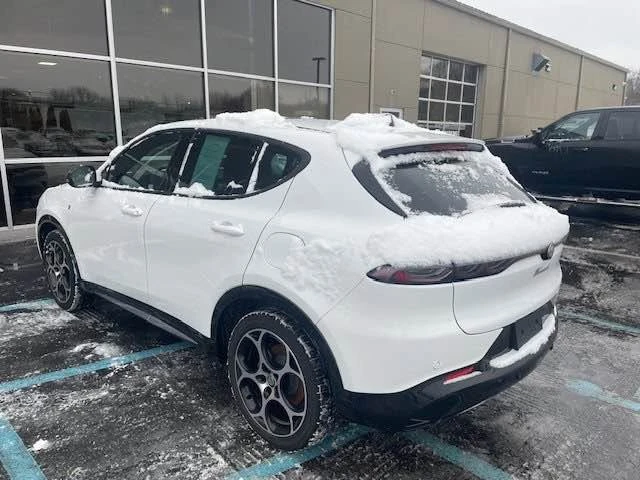 2024 Alfa Romeo Tonale - Image 6 of 12