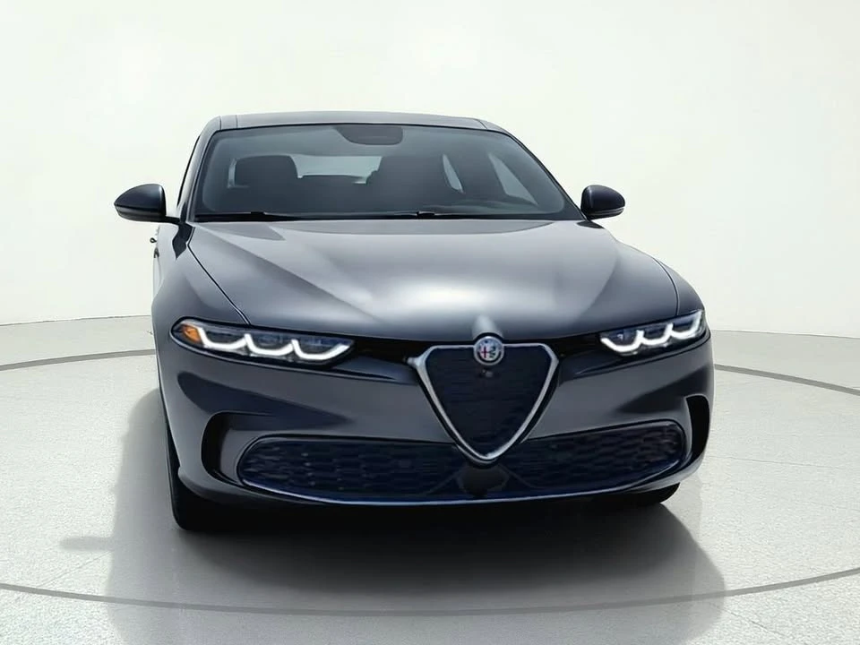 2024 Alfa Romeo Tonale - Image 2 of 20