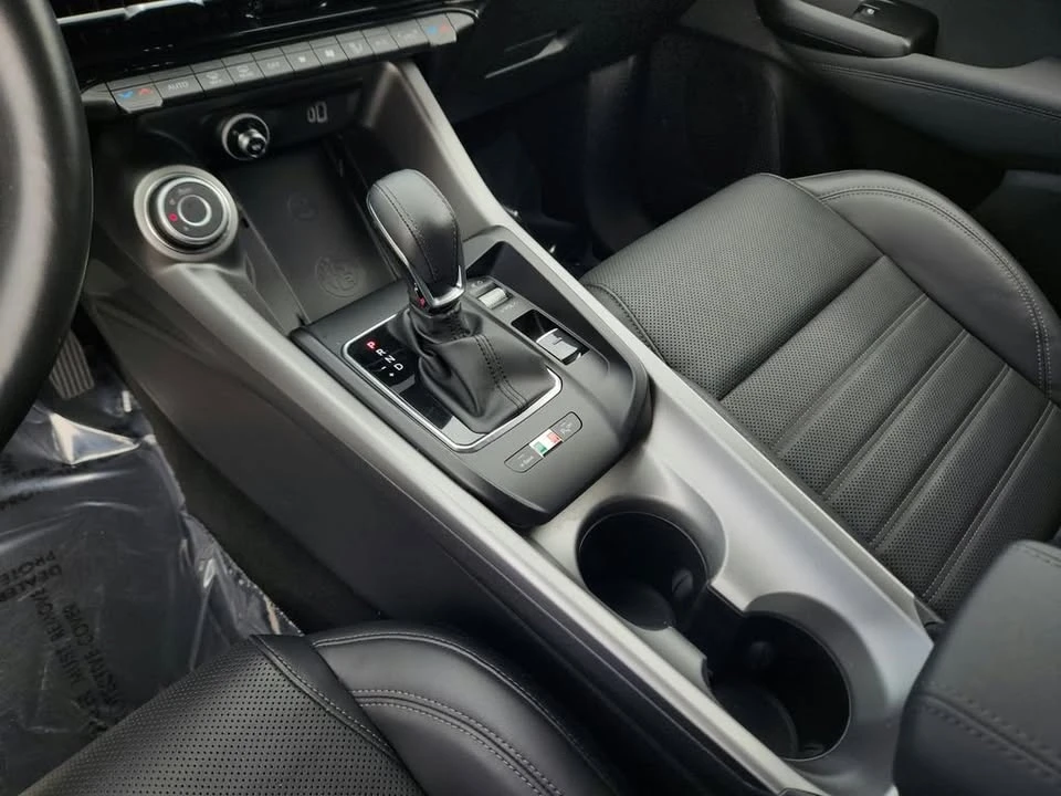 2024 Alfa Romeo Tonale - Image 16 of 20