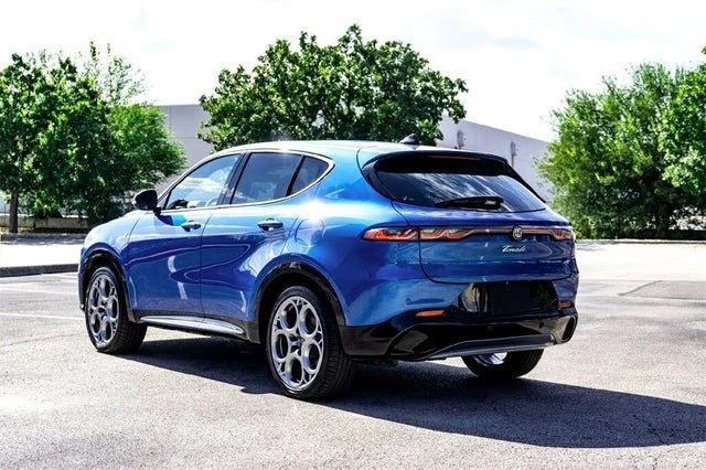 2024 Alfa Romeo Tonale - Image 8 of 20