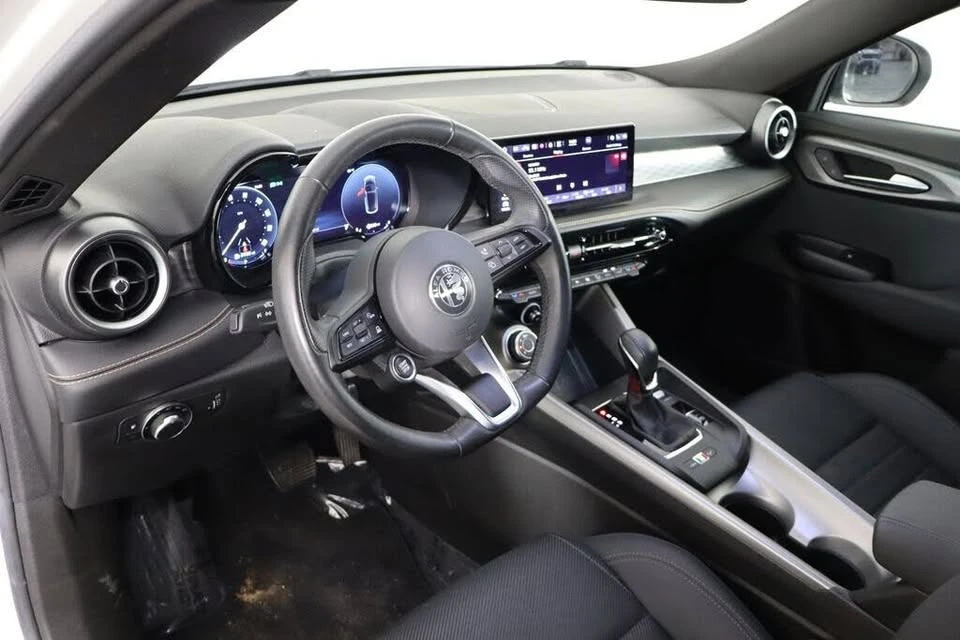 2024 Alfa Romeo Tonale - Image 16 of 20