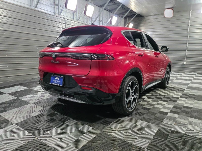 2024 Alfa Romeo Tonale - Image 5 of 19