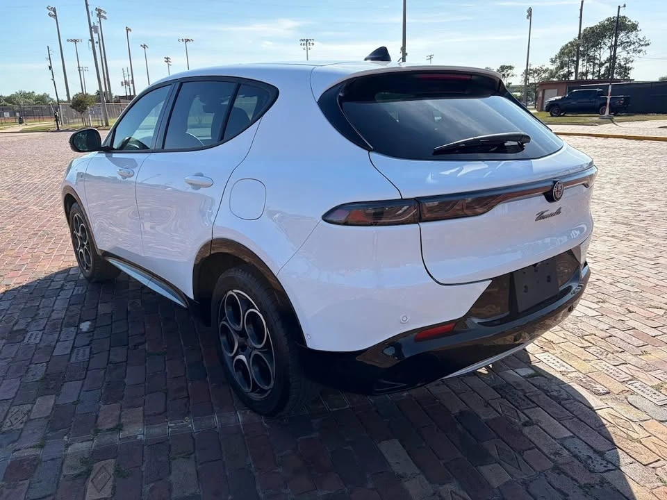 2024 Alfa Romeo Tonale - Image 5 of 20