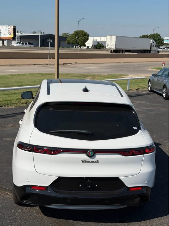 2024 Alfa Romeo Tonale - Image 10 of 19