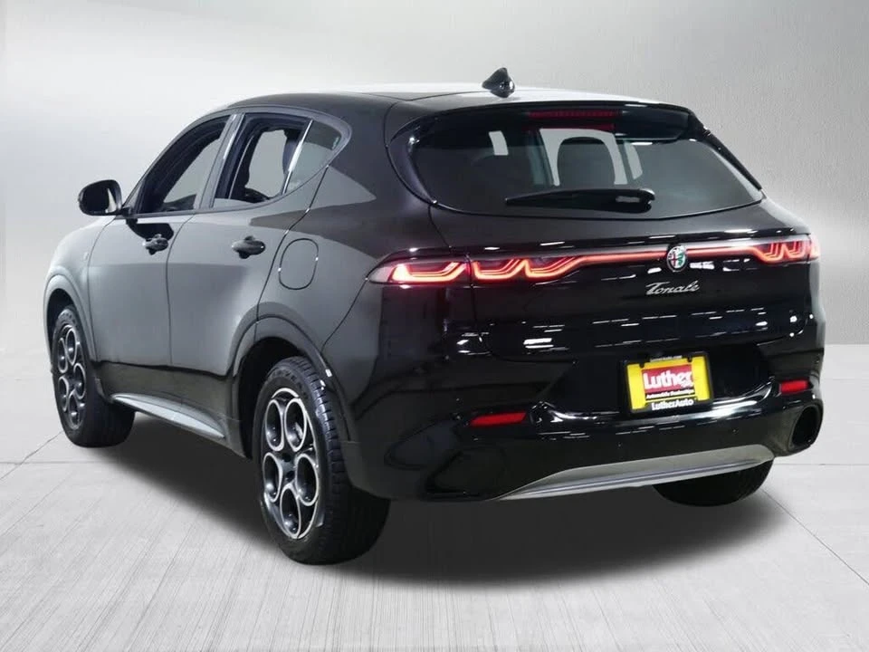 2024 Alfa Romeo Tonale - Image 5 of 20