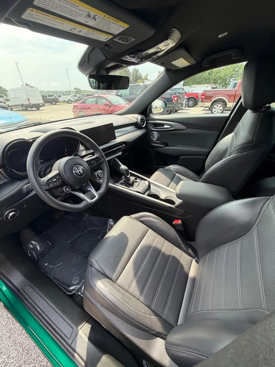 2024 Alfa Romeo Tonale - Image 10 of 17