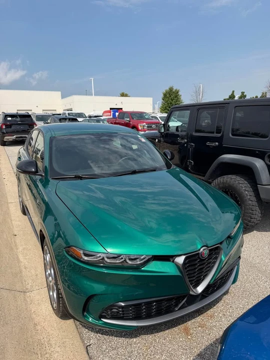 2024 Alfa Romeo Tonale - Image 2 of 17
