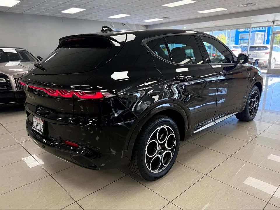 2024 Alfa Romeo Tonale - Image 2 of 20