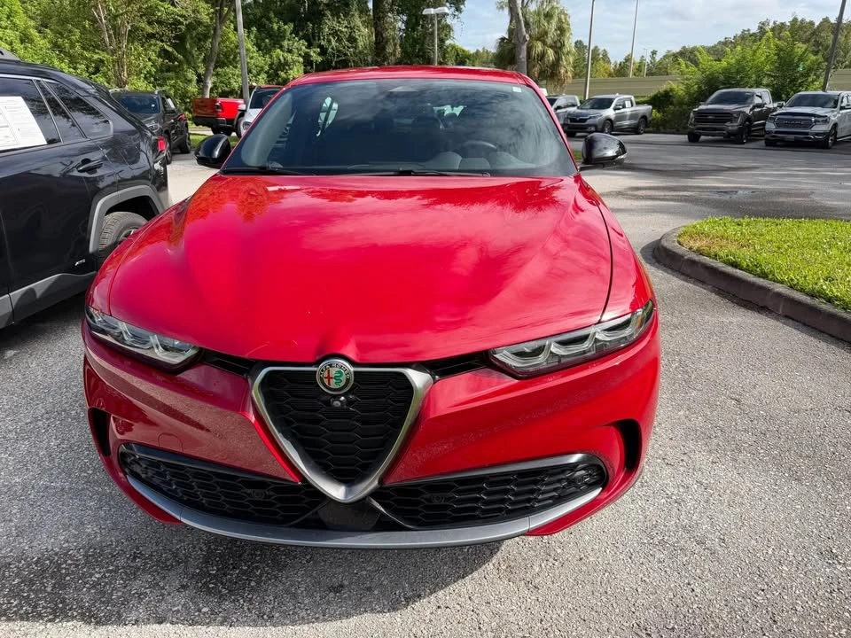 2024 Alfa Romeo Tonale - Image 2 of 7