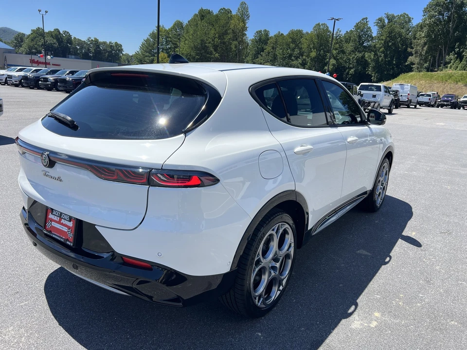 2024 Alfa Romeo Tonale - Image 3 of 31