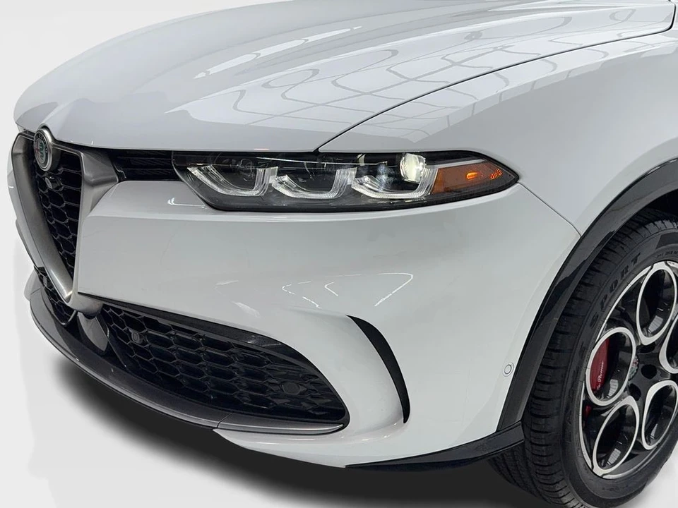 2024 Alfa Romeo Tonale - Image 5 of 21