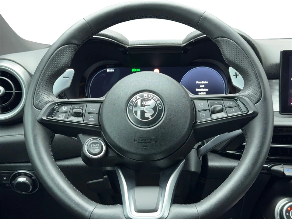2024 Alfa Romeo Tonale - Image 18 of 21
