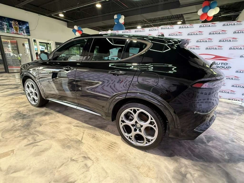 2024 Alfa Romeo Tonale - Image 7 of 31