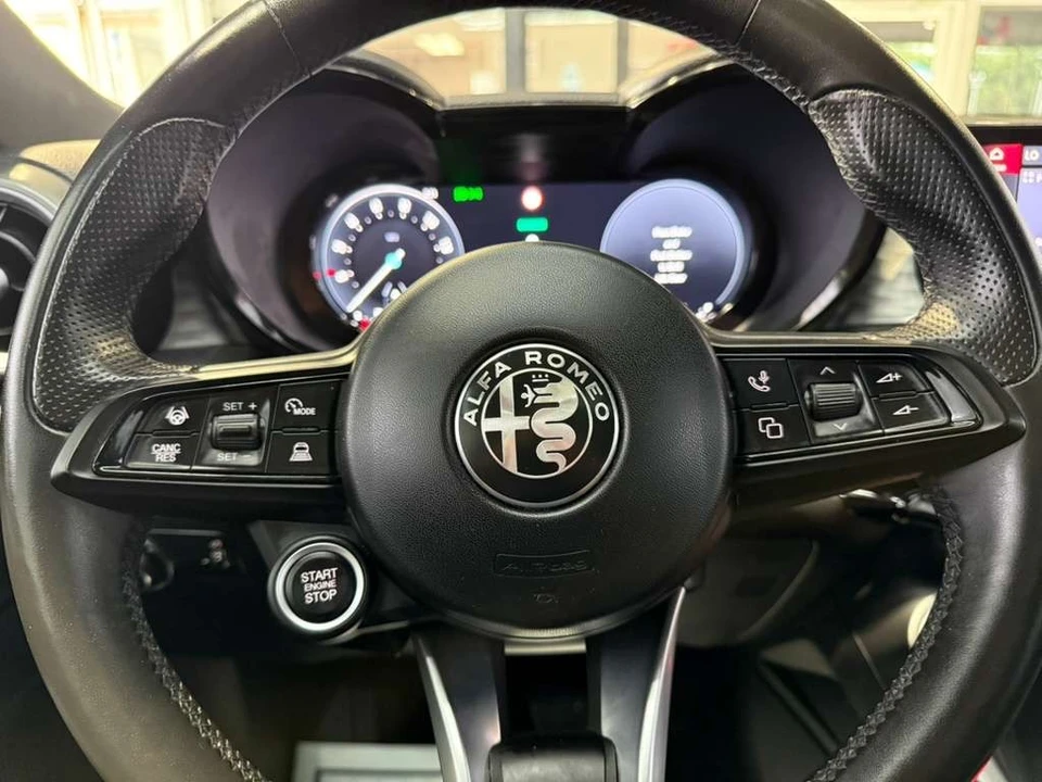 2024 Alfa Romeo Tonale - Image 9 of 31