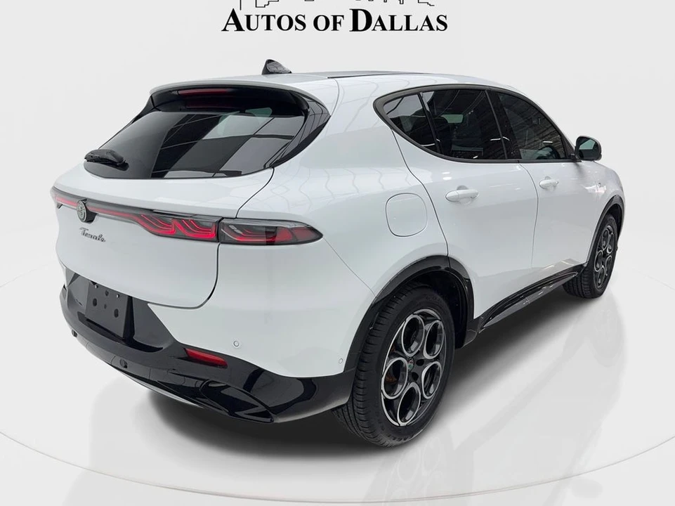 2024 Alfa Romeo - Image 8 of 31
