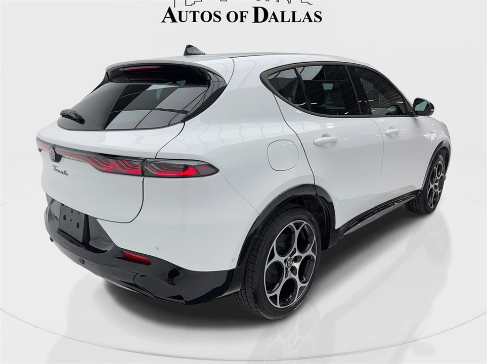 2024 Alfa Romeo Tonale - Image 9 of 21