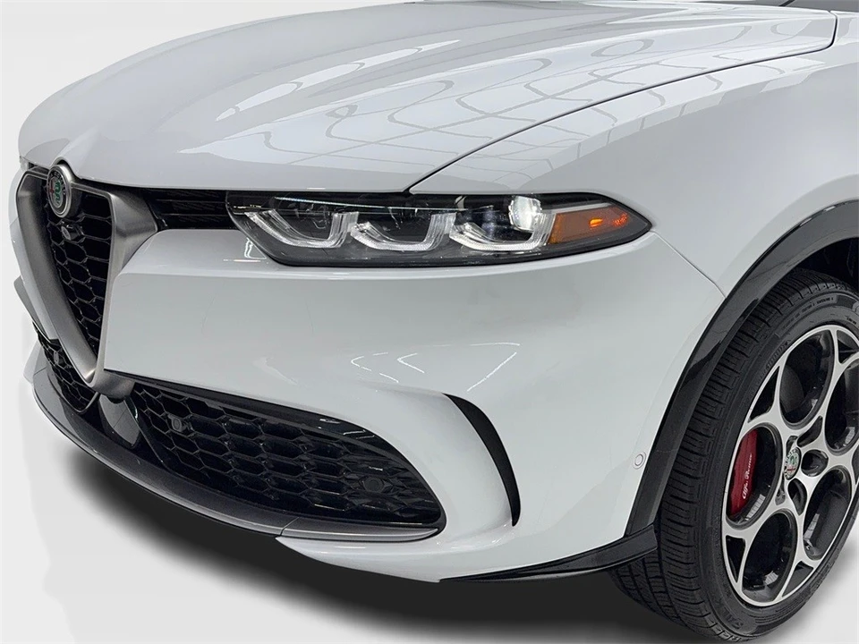 2024 Alfa Romeo Tonale - Image 5 of 21