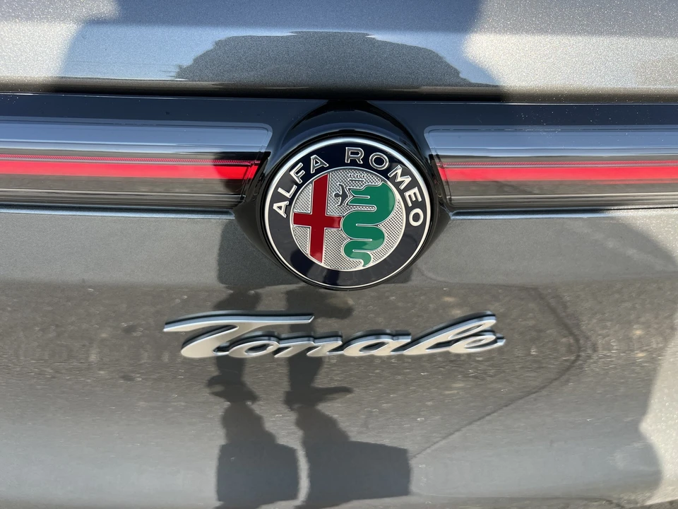 2024 Alfa Romeo Tonale - Image 9 of 31