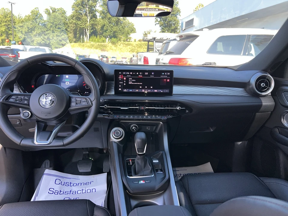 2024 Alfa Romeo Tonale - Image 17 of 31