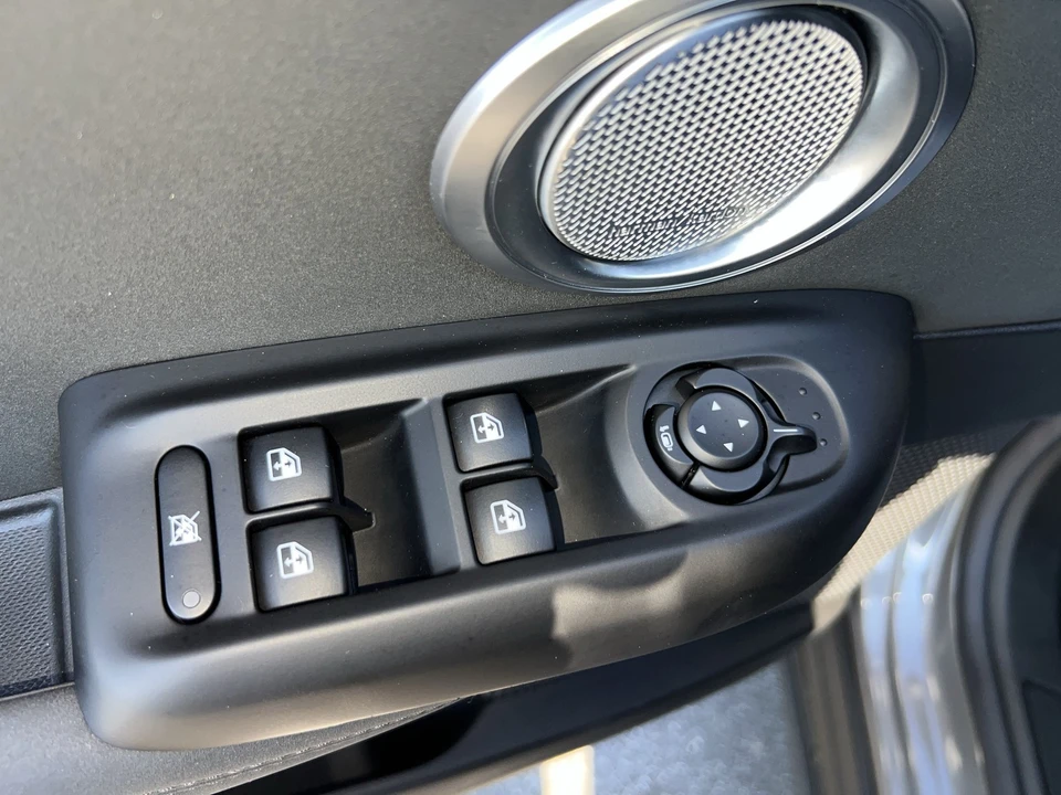 2024 Alfa Romeo Tonale - Image 20 of 31