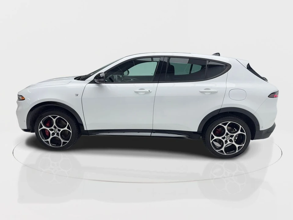 2024 Alfa Romeo Tonale - Image 6 of 31