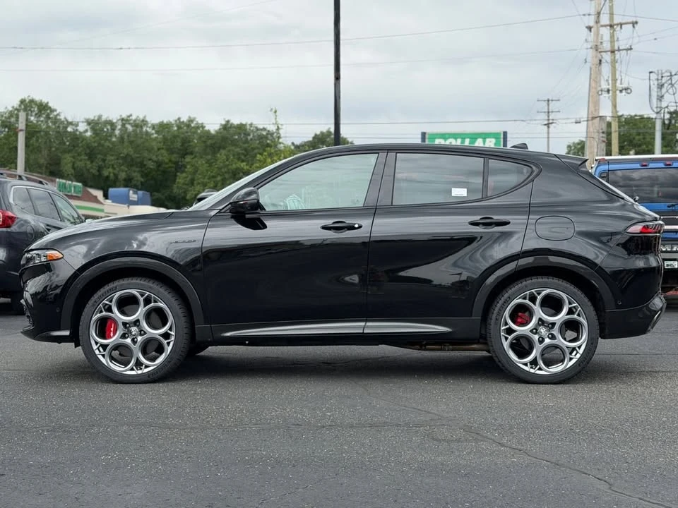 2024 Alfa Romeo Tonale - Image 7 of 19