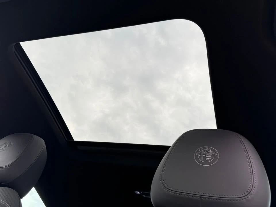 2024 Alfa Romeo Tonale - Image 16 of 19
