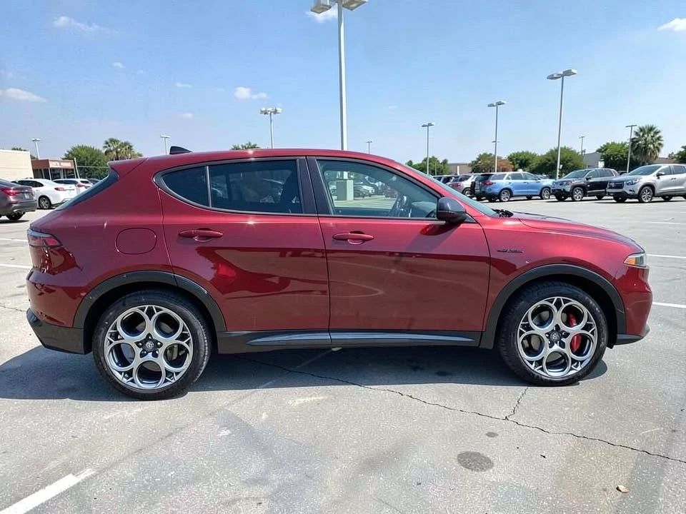 2024 Alfa Romeo Tonale - Image 6 of 20