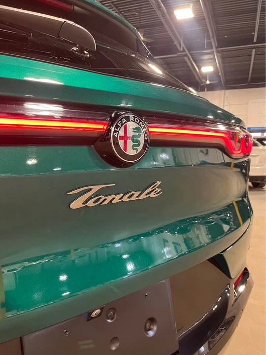 2024 Alfa Romeo Tonale - Image 16 of 17