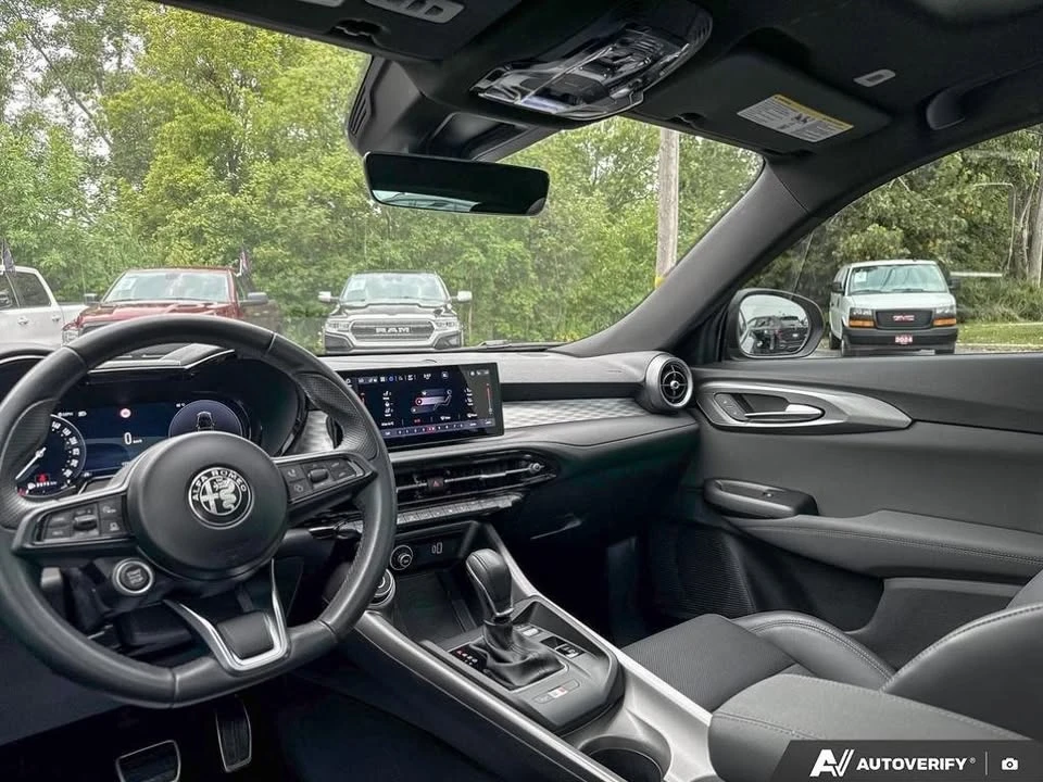 2024 Alfa Romeo Tonale - Image 11 of 18
