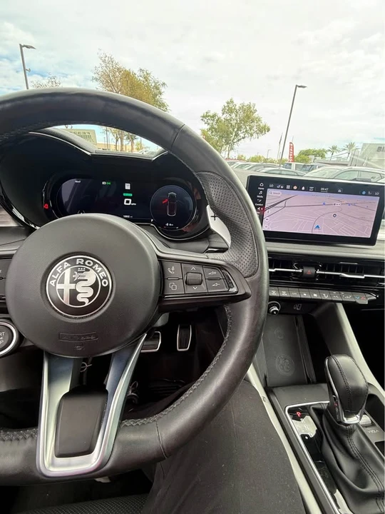 2024 Alfa Romeo Tonale - Image 16 of 18