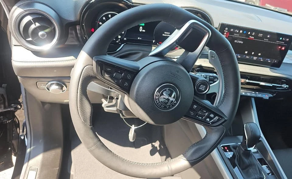 2024 Alfa Romeo Tonale - Image 8 of 10