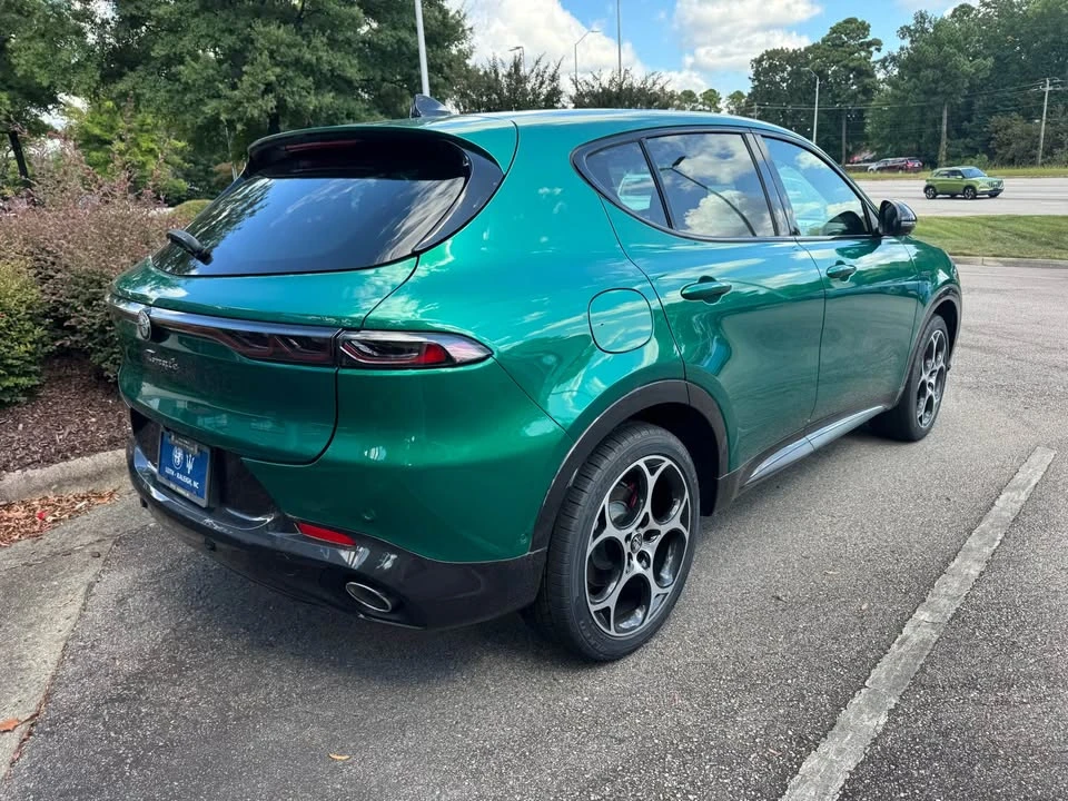 2024 Alfa Romeo Tonale - Image 8 of 9