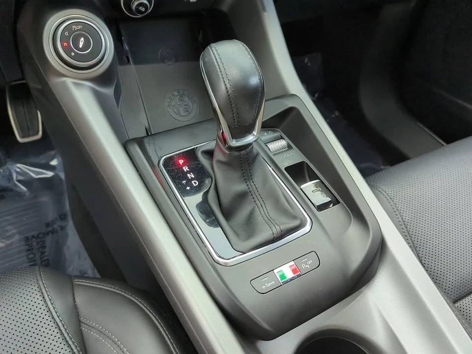 2024 Alfa Romeo Tonale - Image 15 of 20