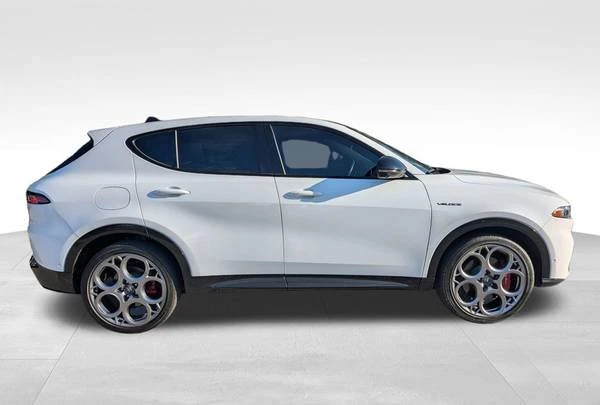 2024 Alfa Romeo Tonale - Image 2 of 20