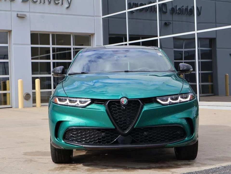 2024 Alfa Romeo Tonale - Image 2 of 20