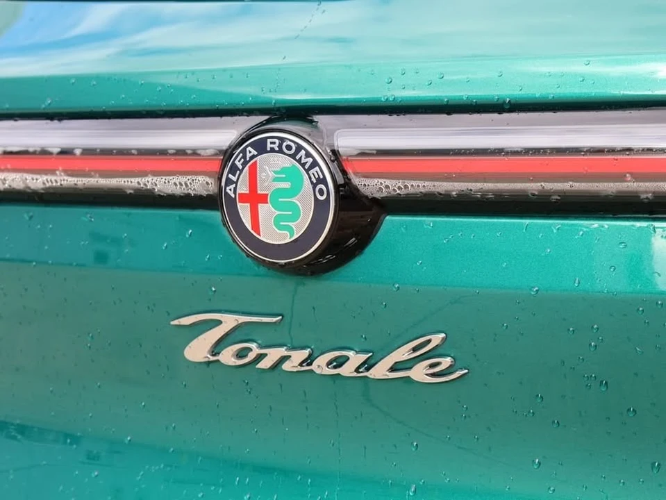 2024 Alfa Romeo Tonale - Image 8 of 20