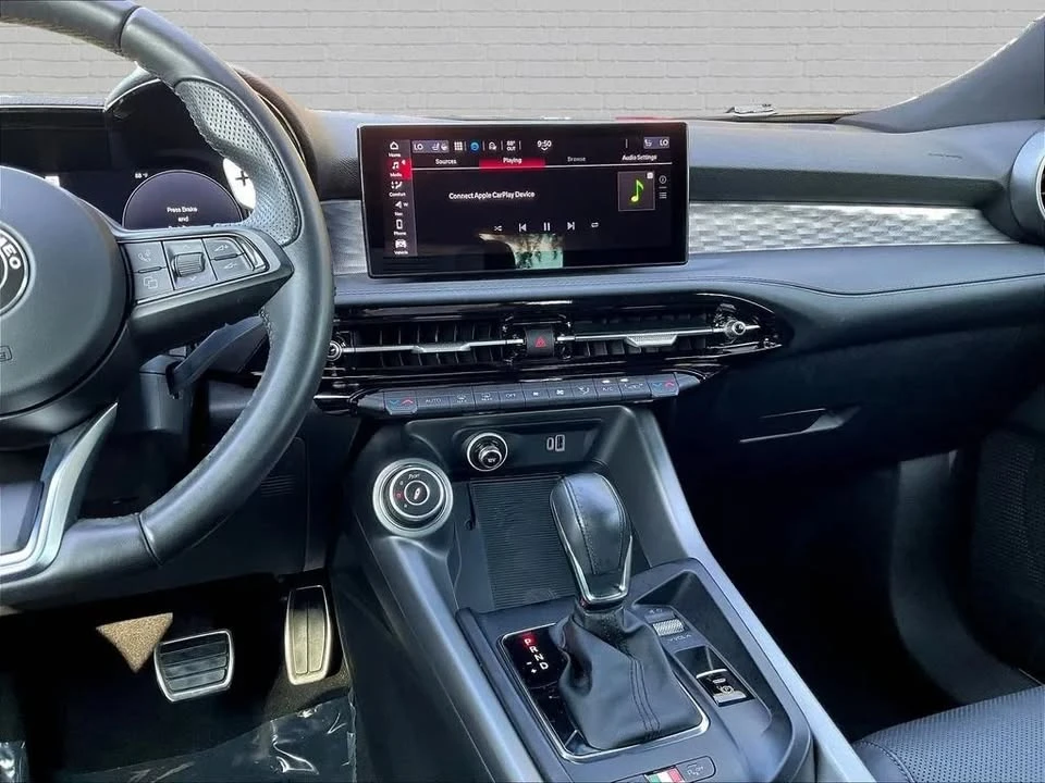 2024 Alfa Romeo Tonale - Image 9 of 20