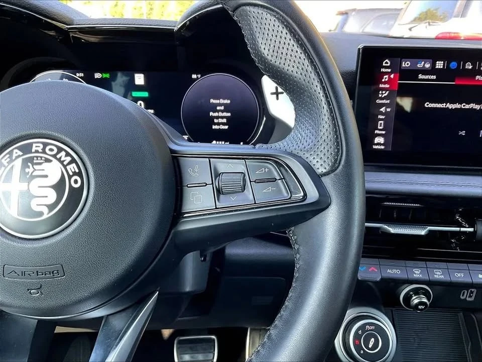 2024 Alfa Romeo Tonale - Image 11 of 20