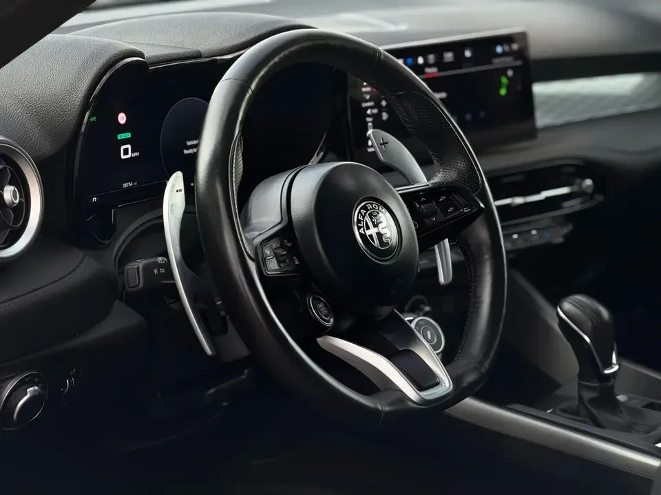2024 Alfa Romeo Tonale - Image 5 of 8