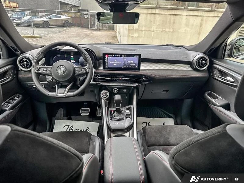 2024 Alfa Romeo Tonale - Image 16 of 20
