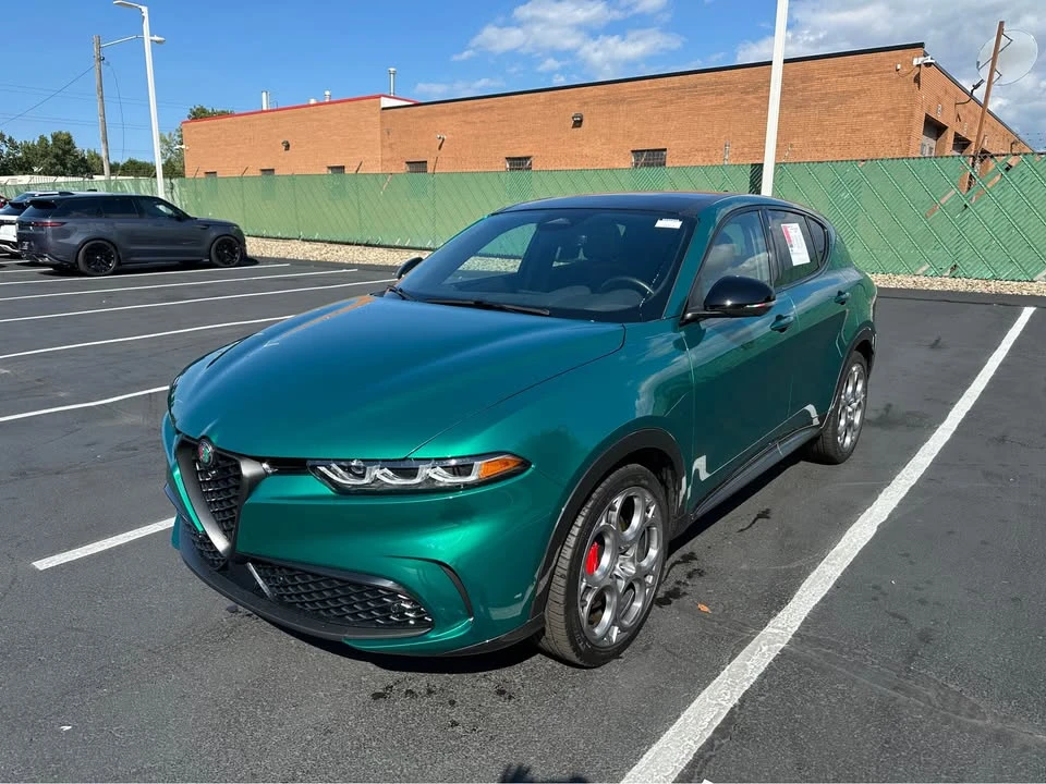 2024 Alfa Romeo Tonale - Image 2 of 19