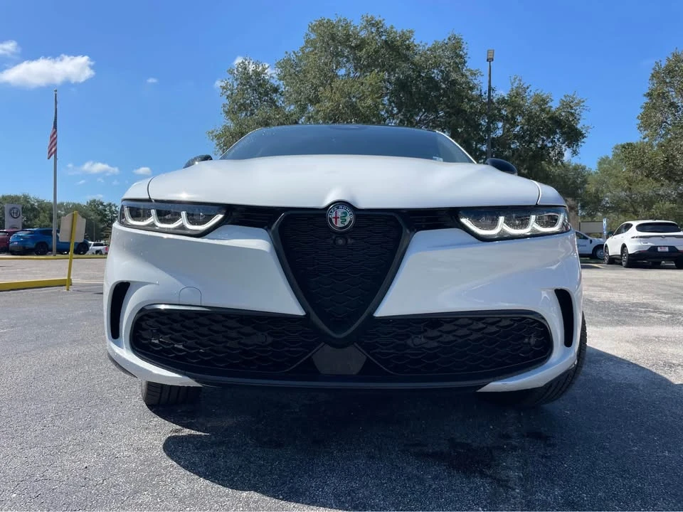 2024 Alfa Romeo Tonale - Image 5 of 16