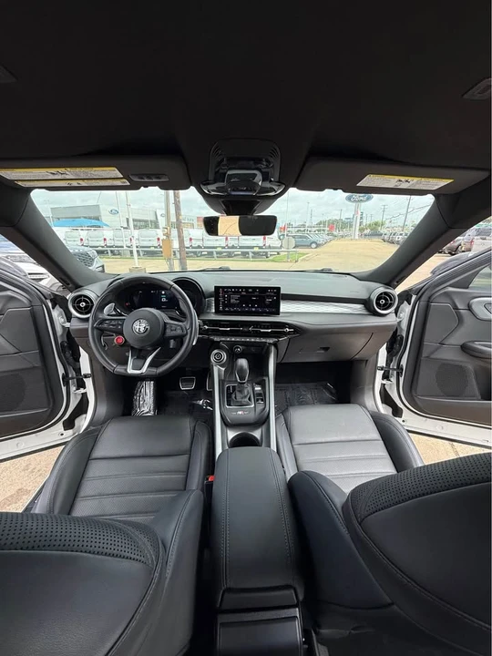 2024 Alfa Romeo Tonale - Image 2 of 6