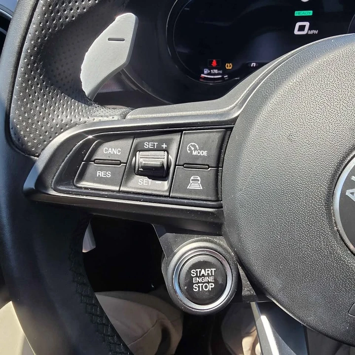 2024 Alfa Romeo Tonale - Image 13 of 19
